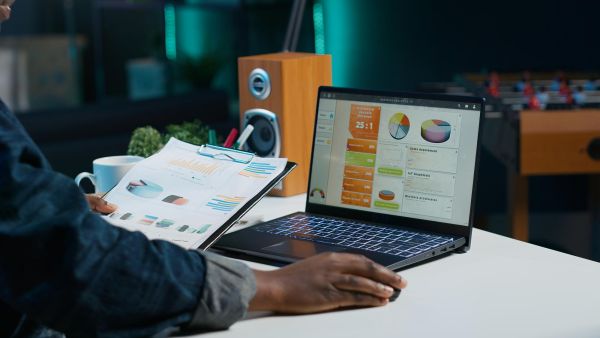 Top outils en ligne pour une due diligence efficace